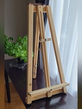 Wooden Artist Easel with Natural Finish